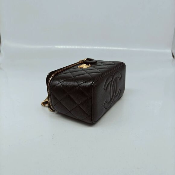 Chanel Women Pre-Loved Bag Very Good Condition - Picture 6 of 9